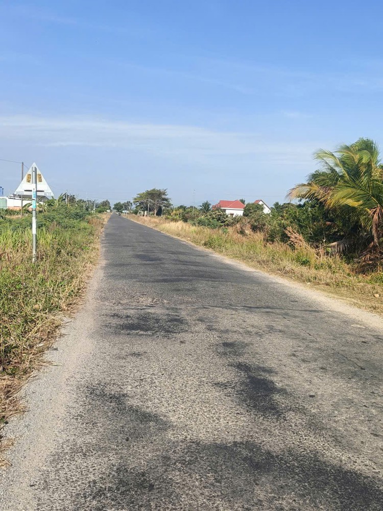 Nhà Vườn Đẹp – Giá Tốt –Chính Chủ Cần Bán Nhà Vườn Đường Võ Văn Tần,Tân Hải, Tx. La Gi, Bình Thuận