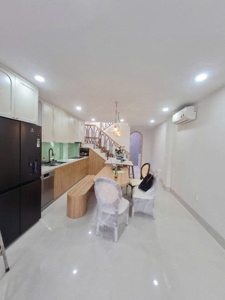 Kế Bên Aeon Tân Phú - 4,2X15 - 5 Tầng - Đường Xe Hơi - Chỉ Nhỉnh 11,T