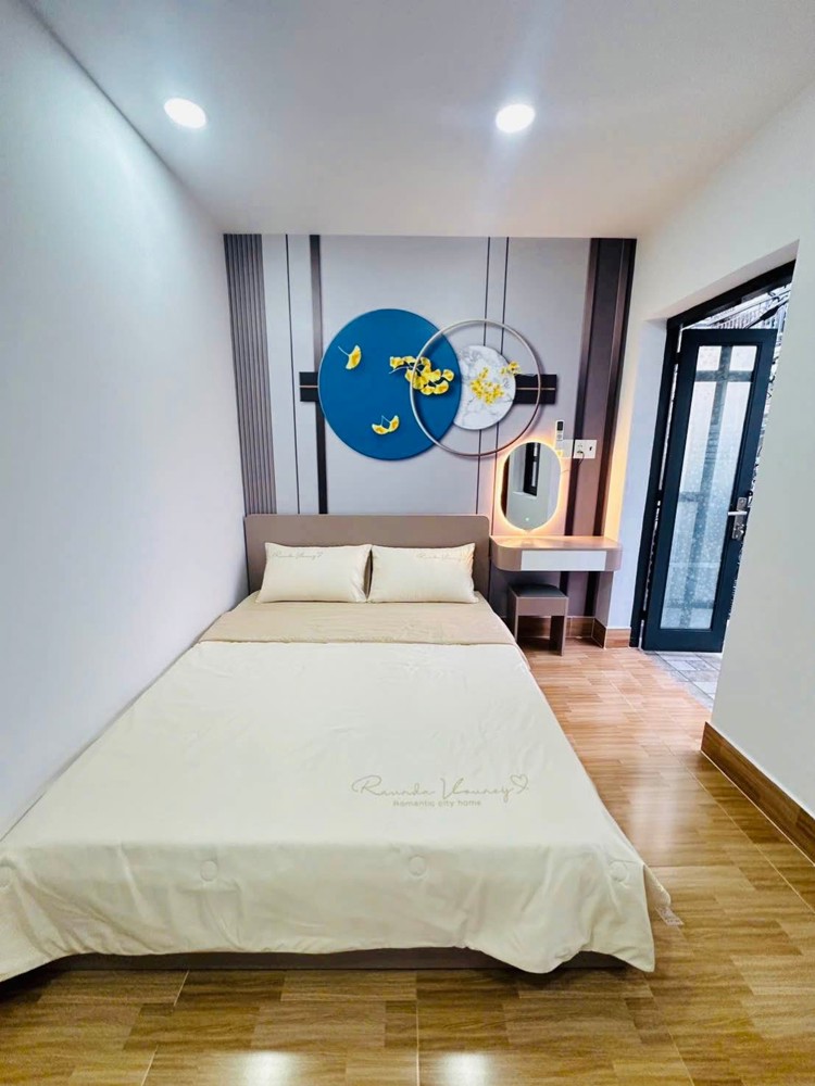 Hàng Hiếm - 2 Tỷ Hơn Có Nhà Sg - 2 Tầng Btct - Ngay Coopmart Quang Trung - Full Nội Thất Xịn - Sổ