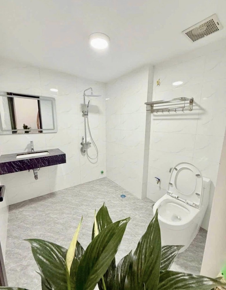 Bán Nhà Siêu Phẩm Lê Trọng Tấn - Ngõ Thông - Ô Tô 7 Chỗ Vào Nhà - 48M² - 10 Tỷ