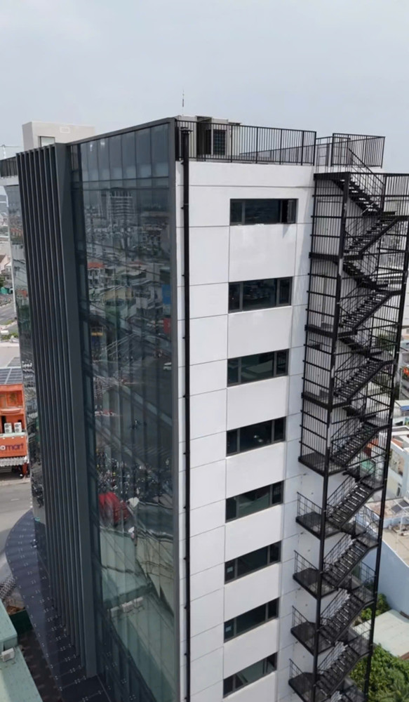 Bán Toà Nhà Góc 3 Mặt Tiền Nguyên Hồng Gò Vấp – Quy Mô Lớn