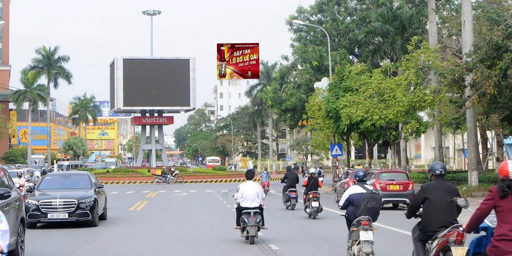 Bán Đất Tặng Nhà 2 Tầng Mặt Lý Bôn. Gần 160M2, Gần Vincom