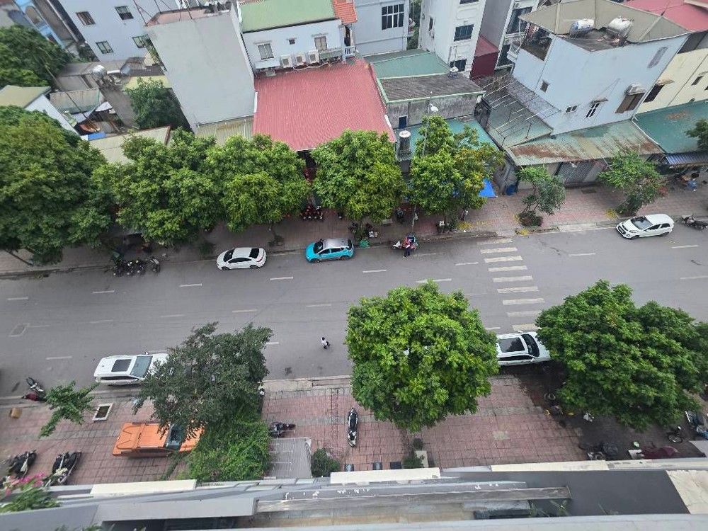 Bán Nhà Liền Kề Việt Hưng 76M2 - 6 Tầng Thang Máy - Vị Trí Kinh Doanh Đắc Địa - Hơn 30 Tỷ