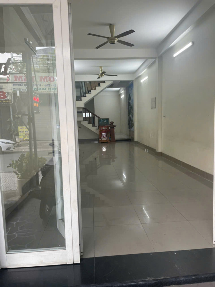 Cho Thuê Mặt Bằng Tầng Trệt Mặt Tiền Ngô Thì Nhậm – Trung Tâm Dĩ An