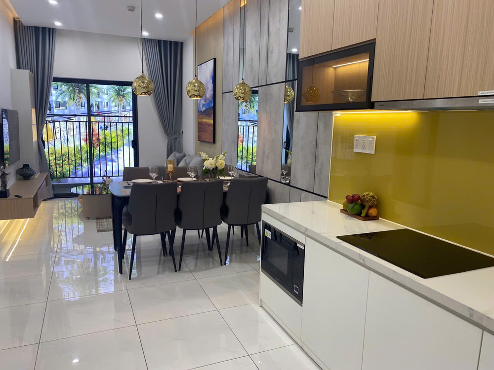 Bán Lỗ 300 Triệu Căn Hộ 56M2 Ngay Chợ Bình Chánh View Landmark 2 Phòng Ngủ