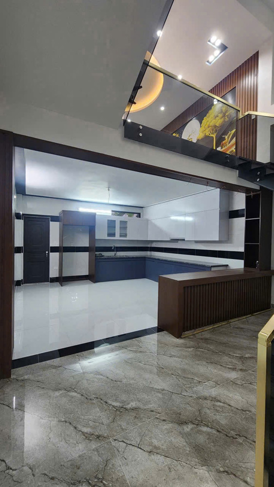 Giảm Cực Sâu Bán Nhanh Nhà 3Tầng Lệch Đẹp Lung Linh Còn Nguyên Mùi Sơn