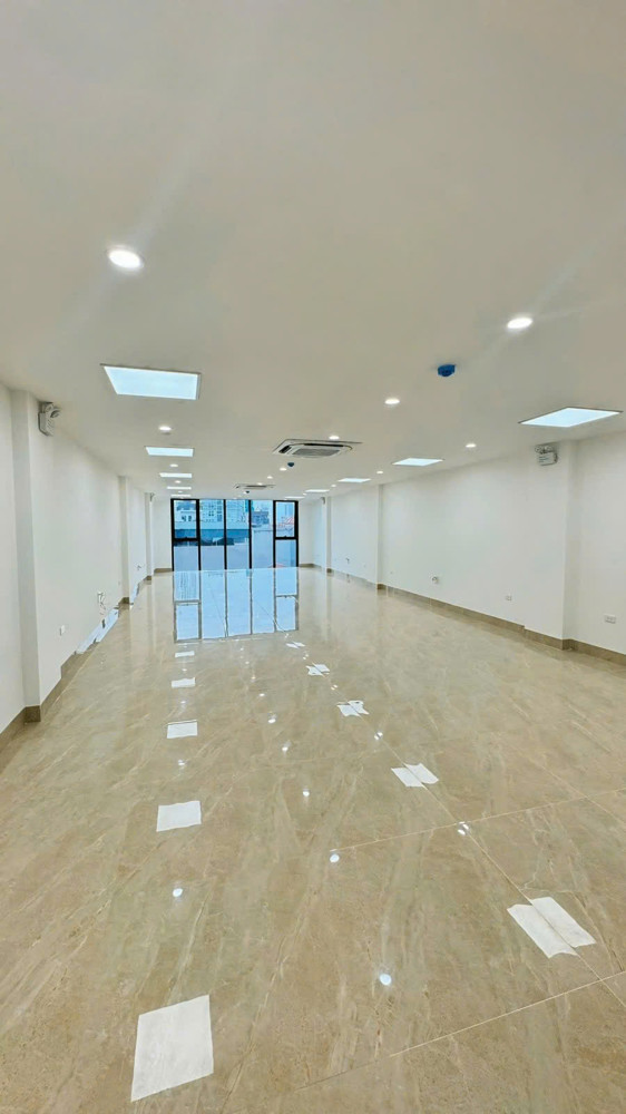 Bán Tòa Nhà Văn Phòng Mặt Phố Tô Vĩnh Diện