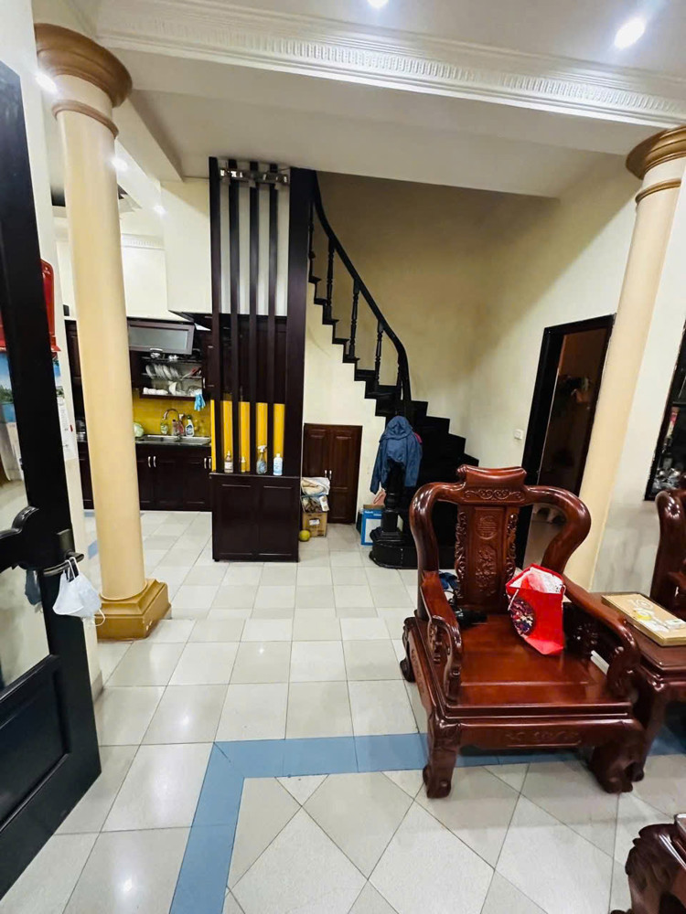 Chùa Bộc – Diện Tích 45M – Mặt Tièn 5T – 30M Ra Phố – 14 Tỷ