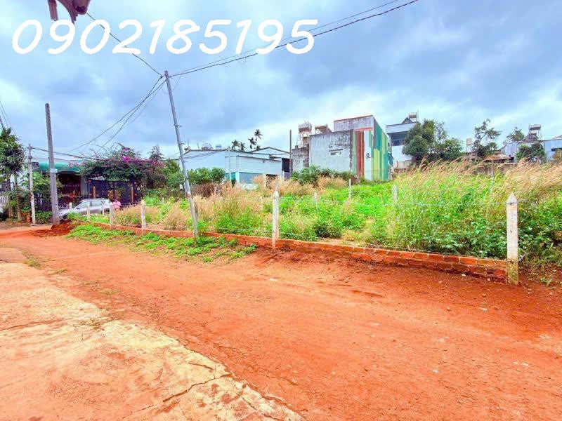 Lô Đất Góc (5M X 24M) Hẻm Phạm Văn Đồng Gần Vòng Xoay Ngã 3 Hòa Bình – Buôn Ma Thuột = 1 Tỷ 600