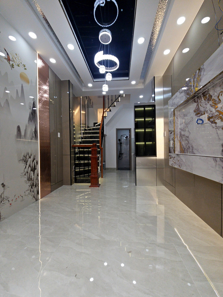 Bán Nhà Diện Tích 100M2 - 4 Tấm Q4 Có 5 Tê Hợp Ở Kinh Doanh Spa.. Thông Rộng Sát Mặt Tiền