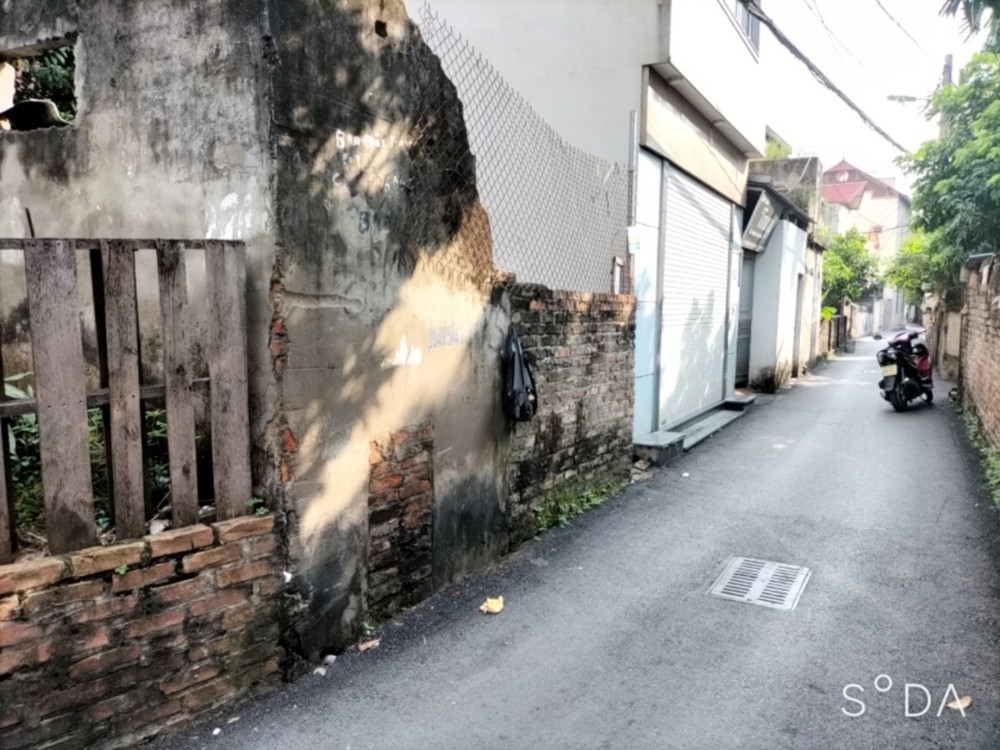 Cần Bán 42 M Bình Minh - Gia Lâm, Giá Nhỉnh 5 Tỷ, Lh 0985865658