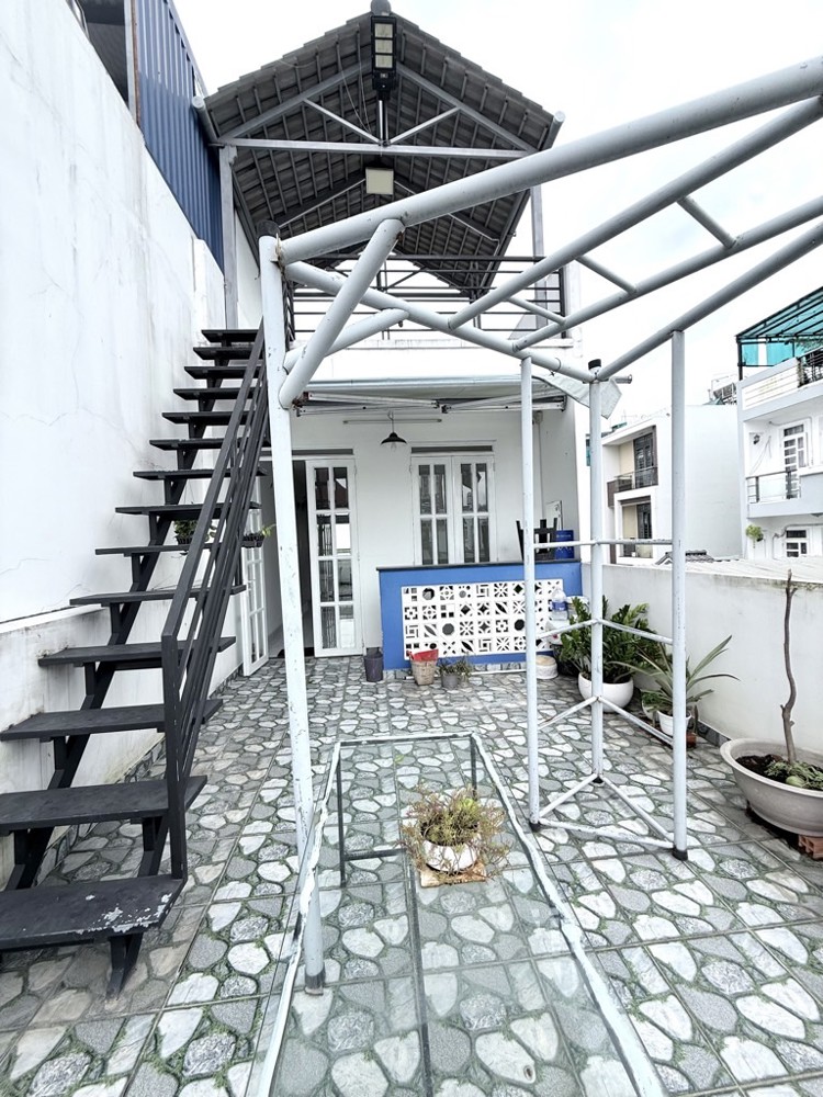 Hẻm 1 Trục Sát Mặt Tiền - Phạm Văn Chiêu - Oto Ngủ Nhà - Đang Cho Thuê 18Tr - Nhà 80M2 X 4 Tầng