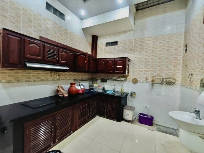 Bán Nhà Đường Số 9, Phường Linh Trung, Thủ Đức, Tp Hcm. Dt 105M2, 4 Tầng, 8Pn. Giá 9.5 Tỷ, Shr