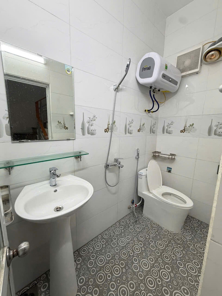 Bán Nhà Ngõ 415 Ngô Gia Tự - 42M 3 Tầng Gần Trung Lực