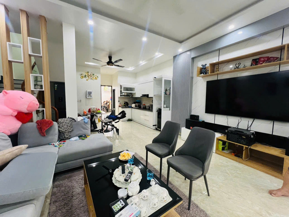 Bán Nhà Gốc Dân Xây Độc Lập Ngõ 149 Trung Hành - 55M 3 Tầng