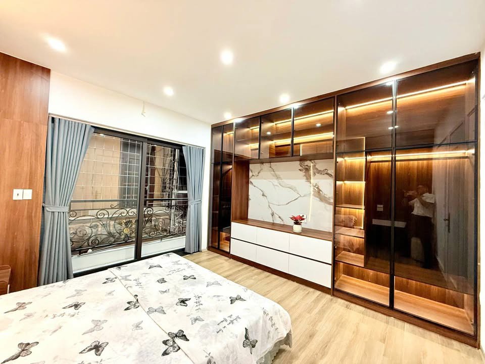 Siêu Hiếm -Cần Bán Căn Nhà 5 Tầng Thang Máy Khu Phân Lô Quân Đội, Thanh Xuân