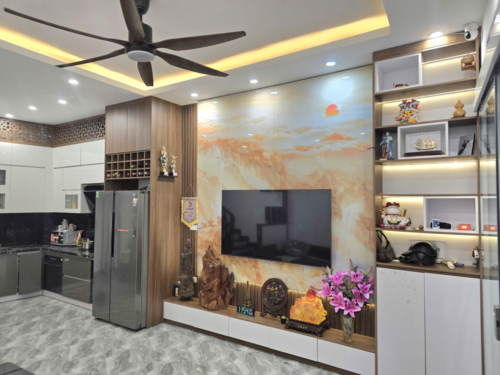 Hàng Hiếm Hai Bà Trưng – 5 Tầng Ở Ngay – Ngõ Thoáng – Giá Tốt- Lh 0326213286