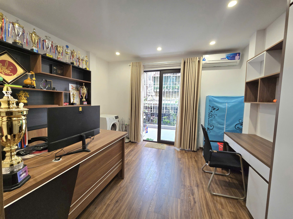 Hàng Hiếm Hai Bà Trưng – 5 Tầng Ở Ngay – Ngõ Thoáng – Giá Tốt- Lh 0326213286