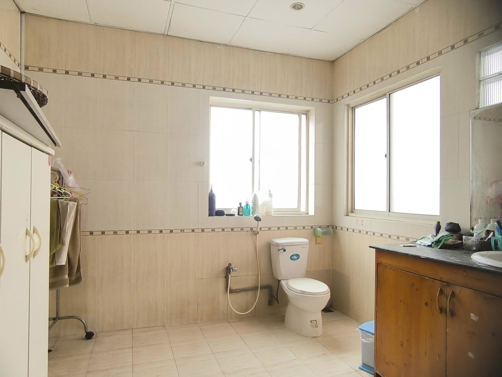 Sang Quán Cafe Hxh Nguyên Hồng,7X30m, Đủ Nội Thất, 20Tr/th