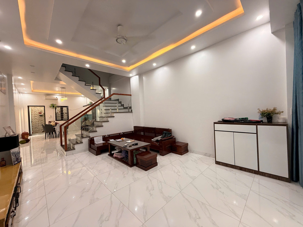 Bán Nhà 3 Tầng Độc Lập Có Sân Cổng Riêng – Ngõ 358 Đà Nẵng, Ngô Quyền, Hải Phòng