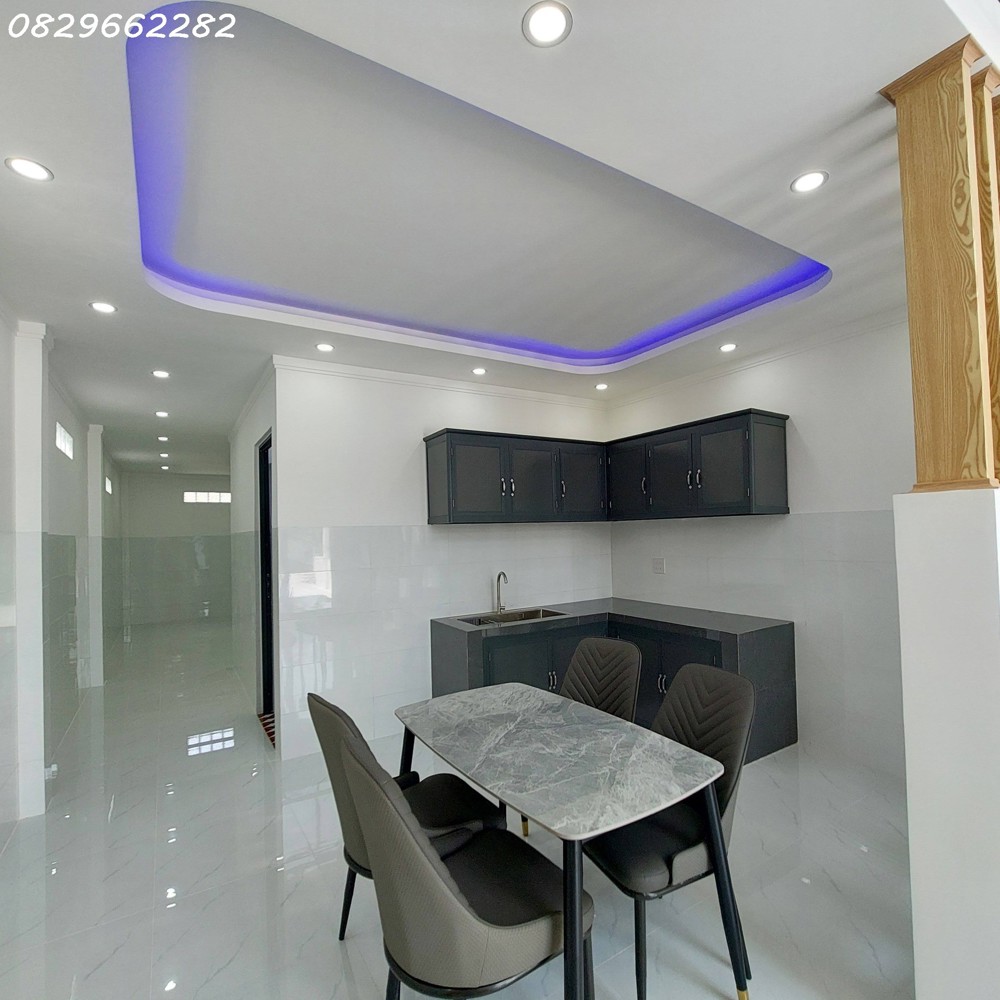 Bán Nhà Mặt Tiền Kế Công Viên P.2 Sa Đéc, Đ.tháp. Dt 100M2, 3Pn, Sổ Hồng, Giá 3.15 Tỷ