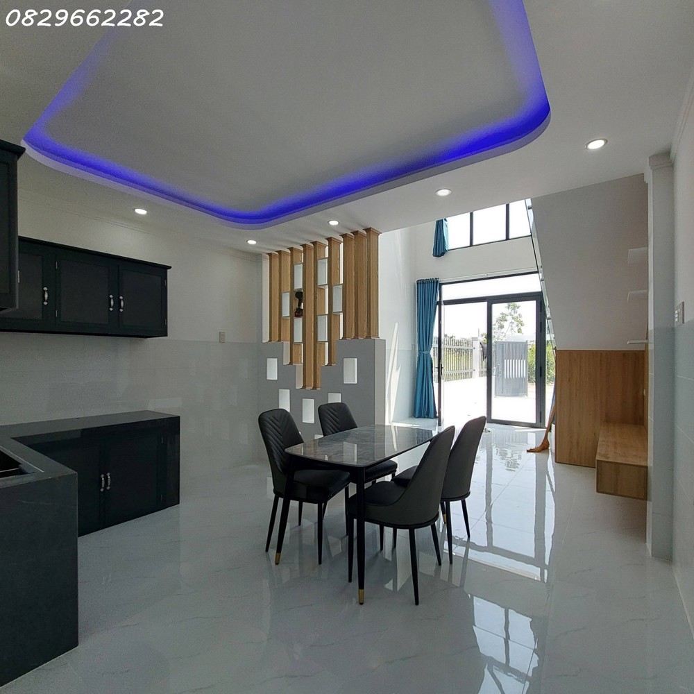 Bán Nhà Mặt Tiền Kế Công Viên P.2 Sa Đéc, Đ.tháp. Dt 100M2, 3Pn, Sổ Hồng, Giá 3.15 Tỷ