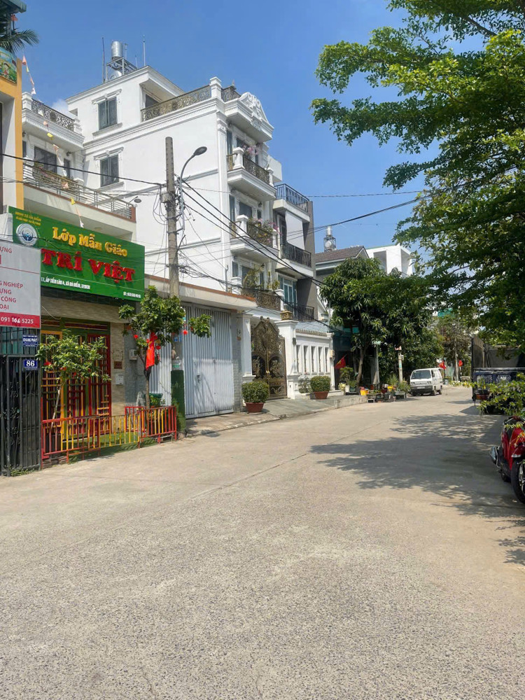 Đất 2 Mặt Tiền Lô Góc 2 Mt Hxh Phan Văn Hớn – Giá Chỉ 6.9 Tỷ