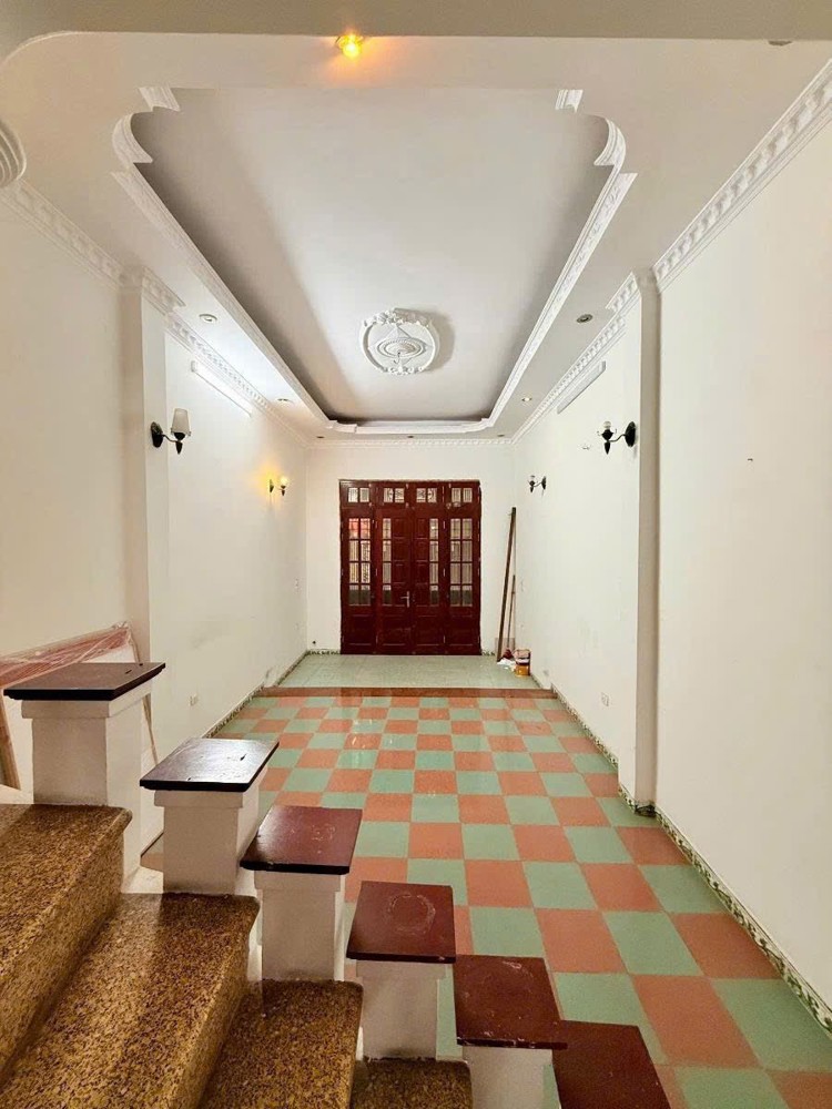 Bán Nhà Ngõ 105 Láng Hạ, Dt 65M2, Xd 4 Tầng, Mt 4M, Ô Tô Đỗ Cửa, Giá 19 Tỷ. 0933888385