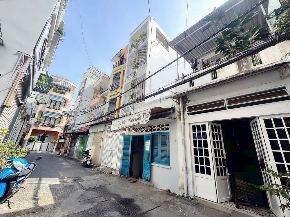 Chính Chủ 0938676685 Cần Bán Nhà 2 Tầng Mặt Tiền Hẻm Xe Hoie 8M Đ.mạc Đĩnh Chi, Quận 1- Dt 50M2