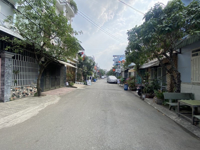 Bán Nhà 1 Trệt 1 Lầu Dĩ An,Đường 2 Ô Tô,Shr,Gần Vincom Dĩ An