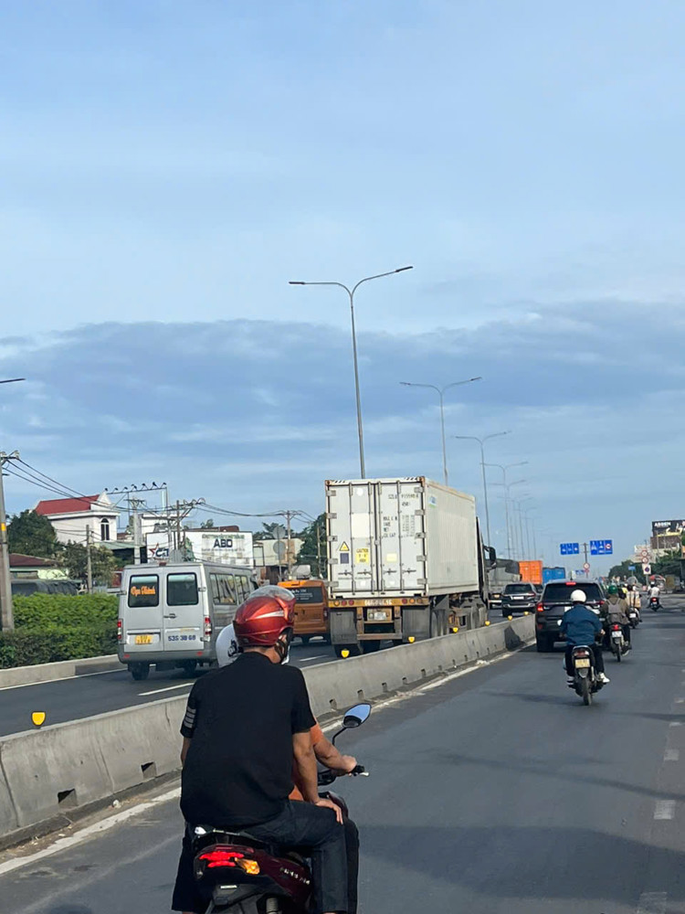 Đất 2 Mặt Tiền Gần Quốc Lộ 1A – Tổng Dt: 2.744M² – Chỉ 20 Tỷ