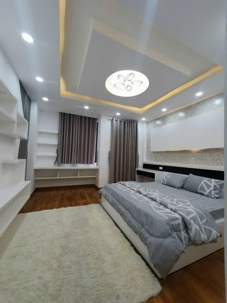 Bán Nhà Mặt Tiền Nguyễn Văn Công - Giao Bạch Đằng, 4,3X20m, 5 Tầng - 9Pn, 15,6 Tỷ