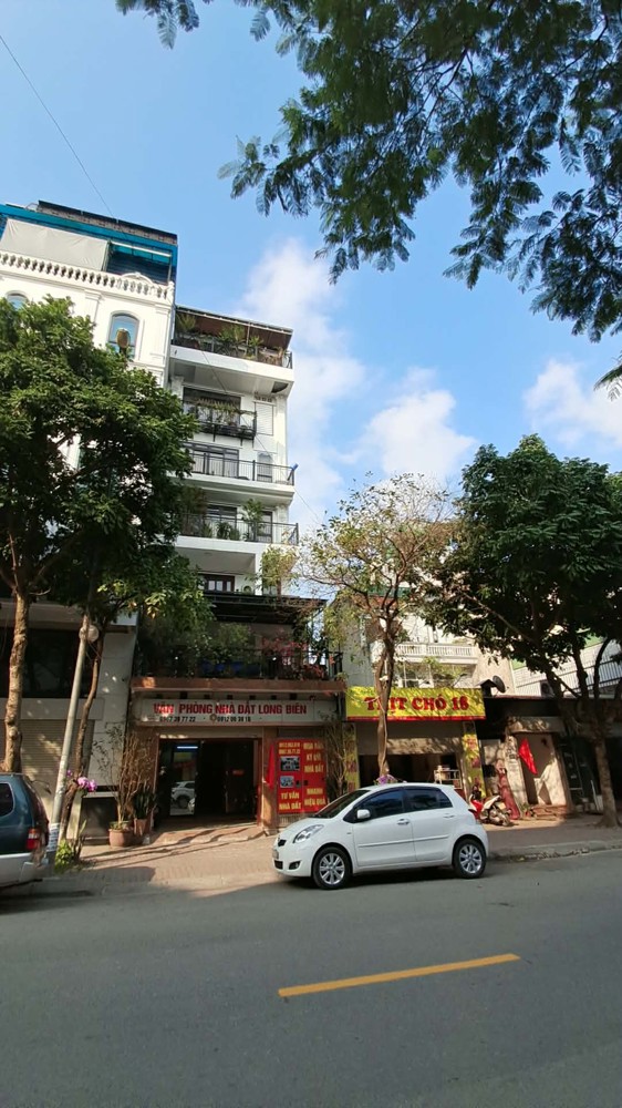 Siêu Phẩm Mặt Phố Việt Hưng Nhà 80M2- 5 Tầng Kiên Cố-2X Tỷ [0372311369]