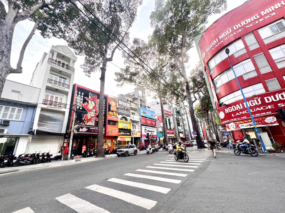 Bán Nhà 6 Tầng Thang Máy- Mặt Tiền Kinh Doanh Đ.trần Quang Khải, Quận 1- Dt 85M2 Ngang 4M*22m Sh