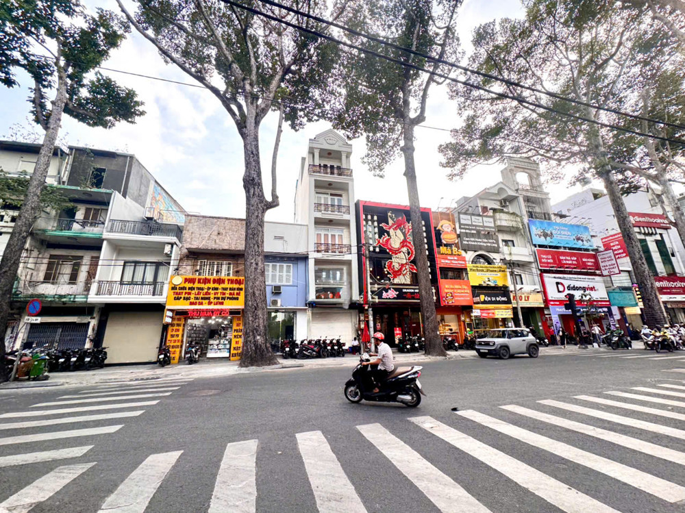 Bán Nhà 6 Tầng Thang Máy- Mặt Tiền Kinh Doanh Đ.trần Quang Khải, Quận 1- Dt 85M2 Ngang 4M*22m Sh