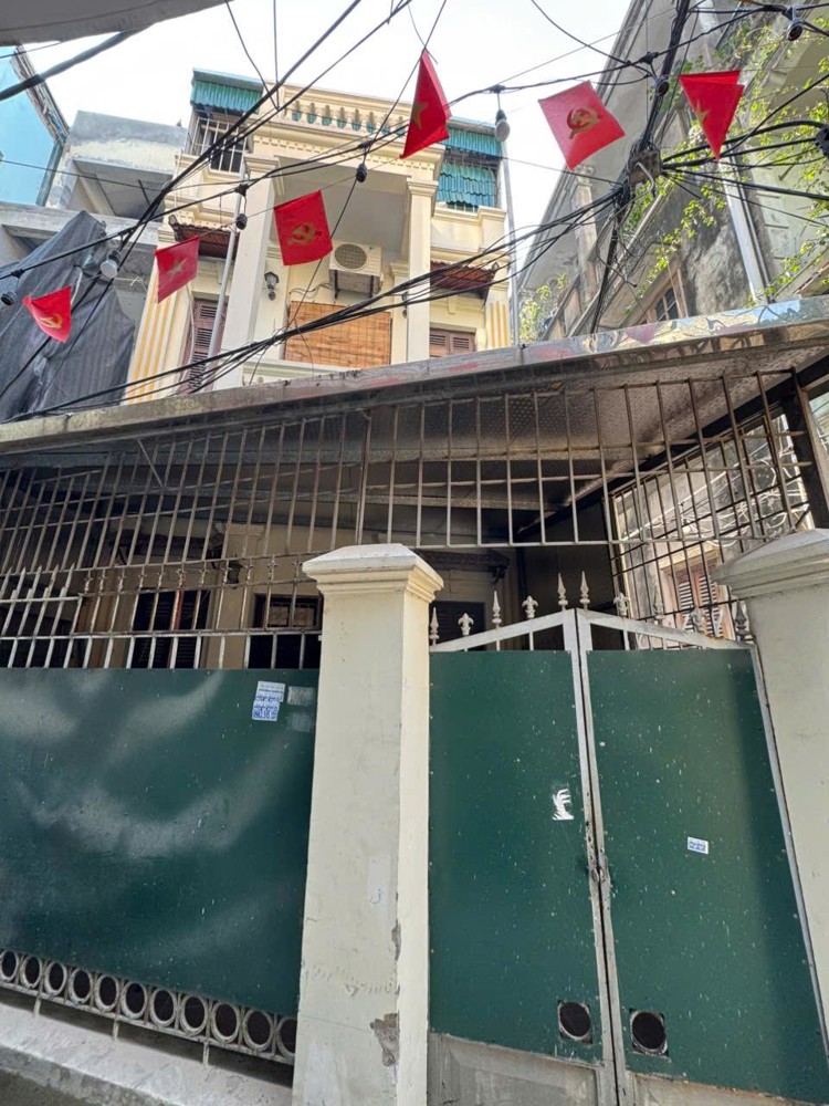 Anh Trai Tôi Cần Bán Căn Lô Góc, 3 Tầng, 2 Mặt Thoáng Tại Bồ Đề, Long Biên, Dt: 60.3M2, Mt 5.2M, Ô