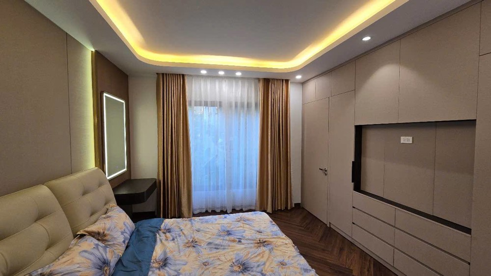 Bán Nhà Trần Duy Hưng – Ô Tô Qua Cửa – Thang Máy Gần Ks Chamvit – Vị Trí Đẹp, Trung Tâm, Kinh