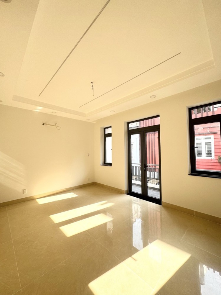 Bán Nhà Đường 359, Phước Long B, Q9, Thủ Đức, Tp Hcm. Dt 85M2, 4Tầng. Giá 9.8 Tỷ, Shr - 0933125879