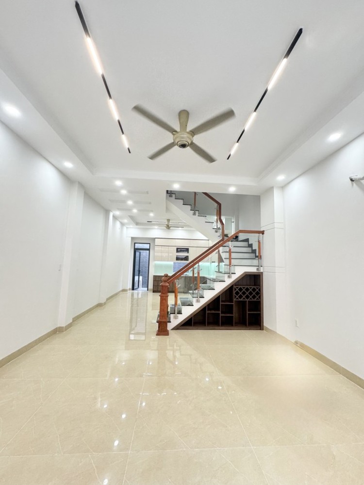 Bán Nhà Đường 359, Phước Long B, Q9, Thủ Đức, Tp Hcm. Dt 85M2, 4Tầng. Giá 9.8 Tỷ, Shr - 0933125879