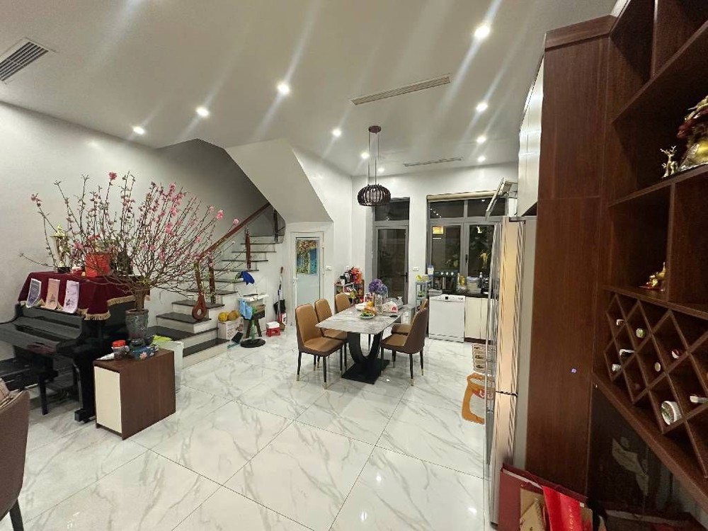 Bán Nhà Phân Lô Bộ Quốc Phòng Thạch Bàn 96M2, Mt 7.7M, 17.8 Tỷ [0372311369]