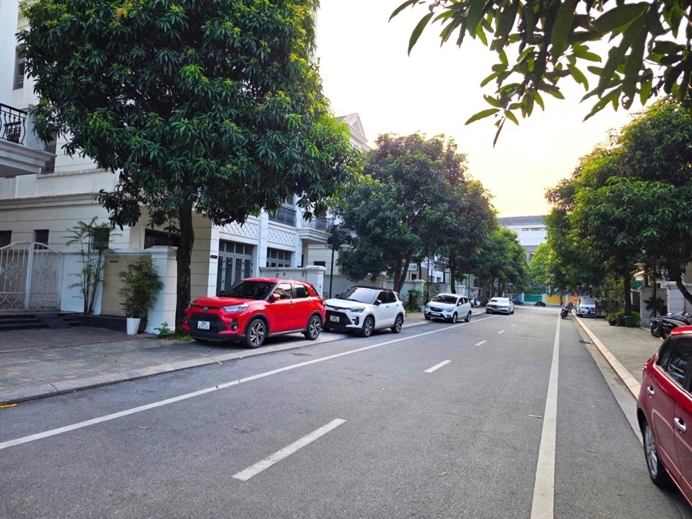 Bán Biệt Thự Vinhomes Riverside 176M2 - Đẳng Cấp Giới Tinh Hoa - Quỹ Căn Khan Hiếm [0372311369]