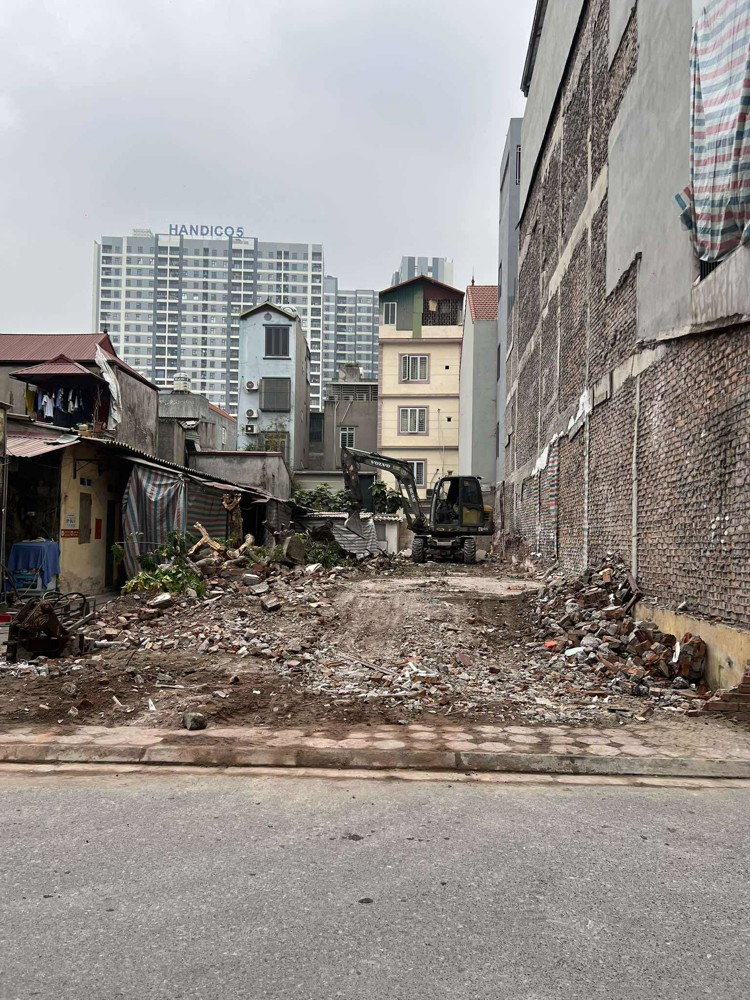 Cần Bán 43.8 M2 Đất Trâu Quỳ - Gia Lâm, Giá 5.55 Tỷ, Lh 0985865658