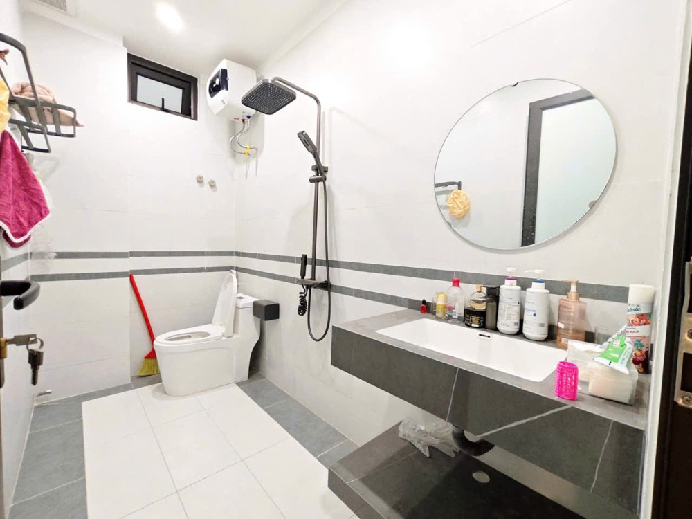 Nhà Đẹp 3 Tầng Phố Lực Hành - 42M 3 Tầng - Gần Chợ Đằng Lâm