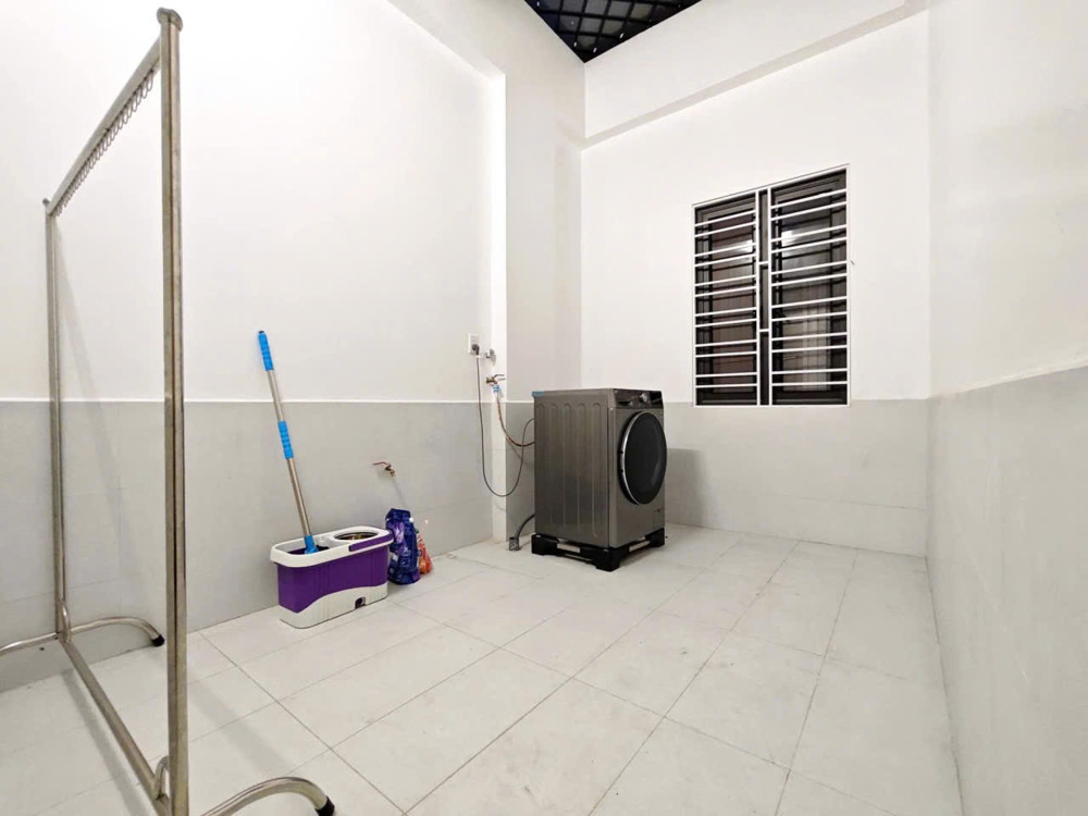 Nhà Đẹp 3 Tầng Phố Lực Hành - 42M 3 Tầng - Gần Chợ Đằng Lâm