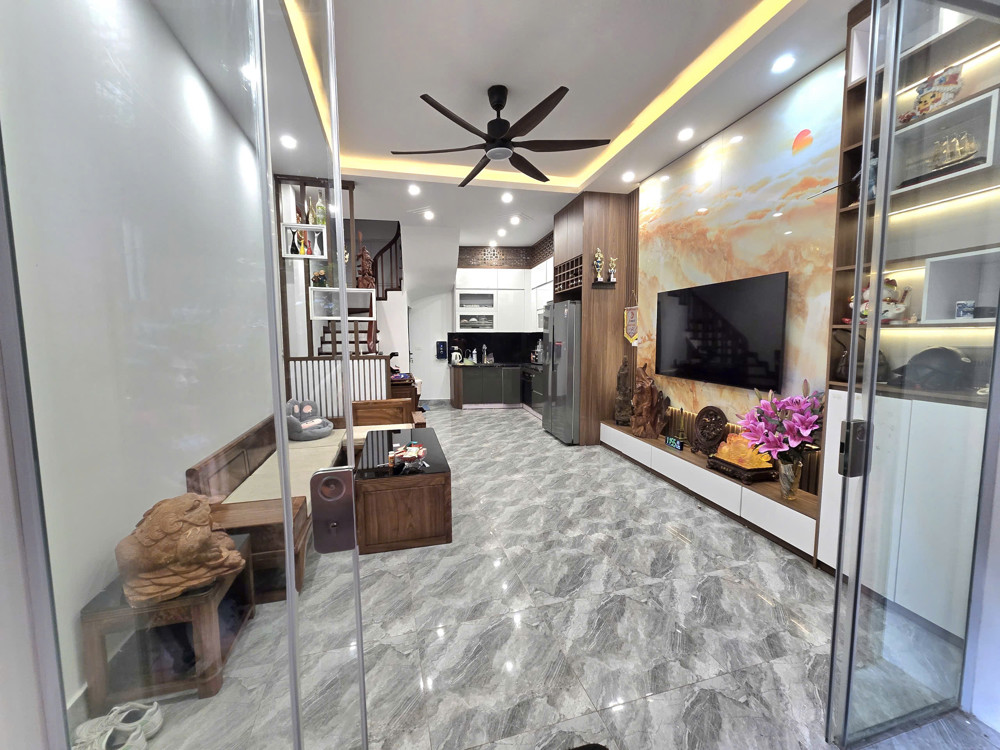 Bán Nhà Riêng Bạch Mai Quận Hai Bà Trưng – 5 Tầng 3 Ngủ Ở Ngay – Ngõ Thoáng – Giá Tốt- Lh