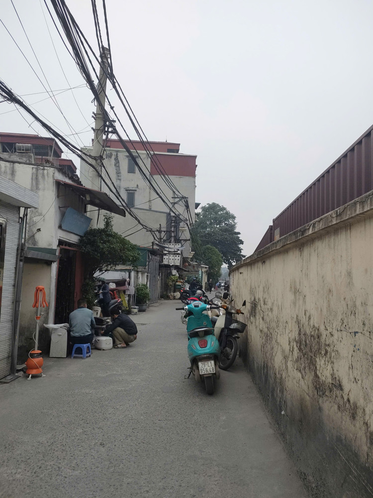 Bán Gấp Giá Rẻ Căn Hộ Tập Thể, Giải Phóng 11M/50m, Tầng1, Mặt Tiền 3.4M, 2.25 Tỷ Hoàng Mai