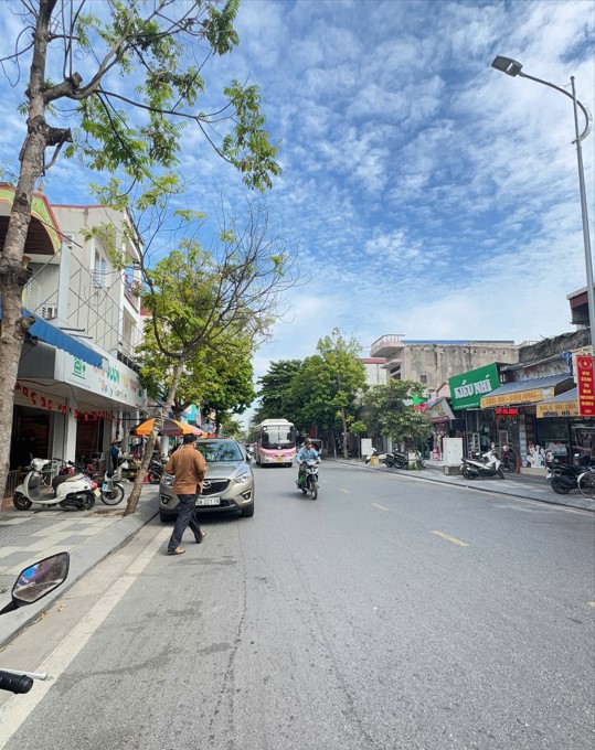 Siêu Phẩm Nhà Mặt Đường Trần Thành Ngọ – Kiến An – Lô Đất 213M² – Dòng Tiền Sẵn – Giá 18 Tỷ