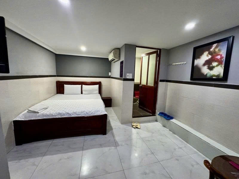 Bán Nhà 2 Mặt Tiền Hẻm Sư Vạn Hạnh , Ngay Vạn Hạnh Maill, 4X18m, 5 Tầng - 22Pn, 18,99 Tỷ