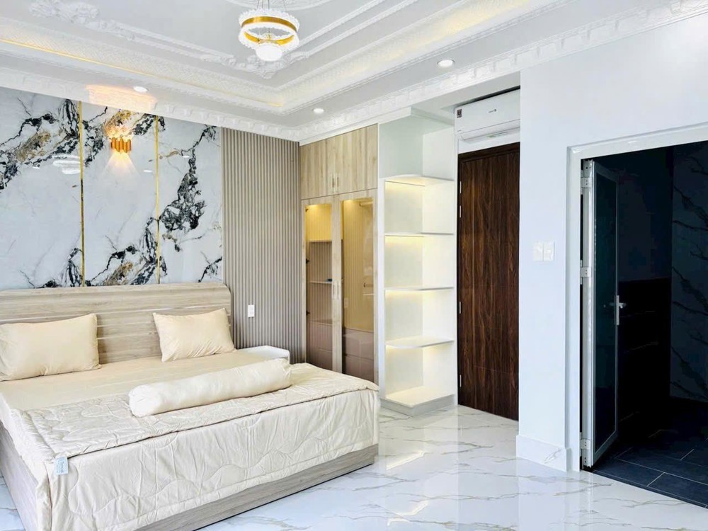 Nhà Đẹp Mê Ly, 4 Tầng, Đào Tông Nguyên, Xe Hơi Đỗ Cửa, Nội Thất Xịn Xò