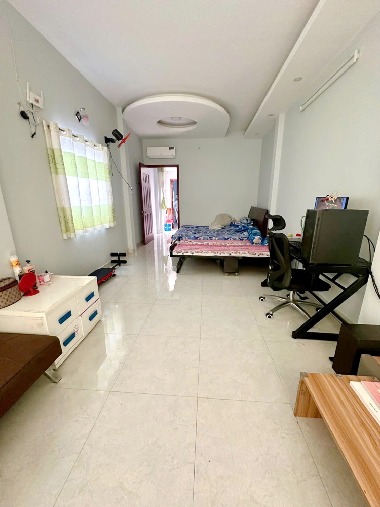 Nhà Hẻm 6M Xe Hơi Trước Nhà Dạ Nam P2q8, Giá : 7.8 Tỷ (T/l)